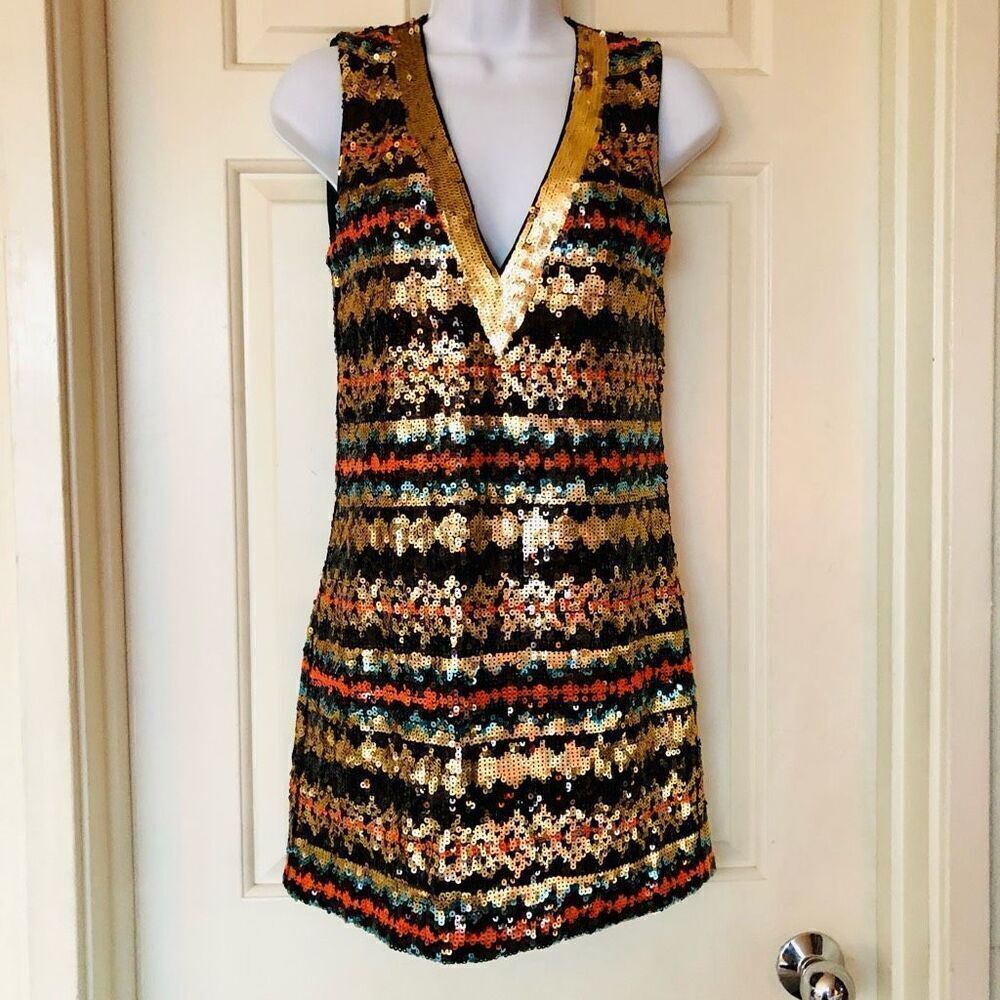 NWOT Bebe Moulder Plunging V-Neck Sequin Dress